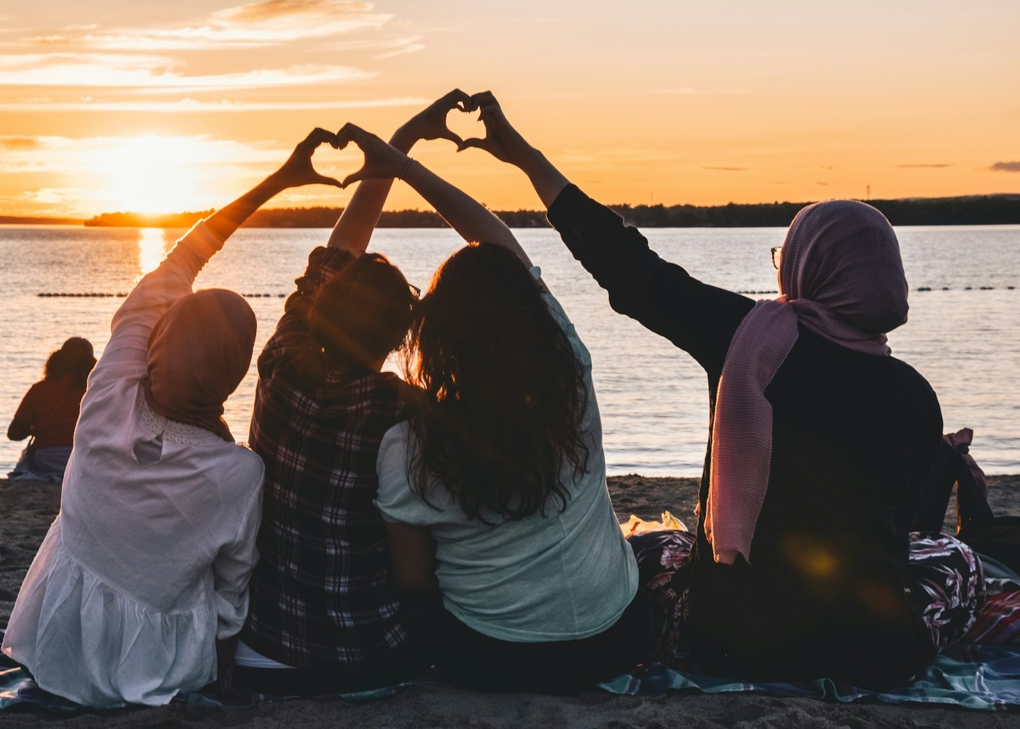 How Unity Strengthens Communities and Bonds